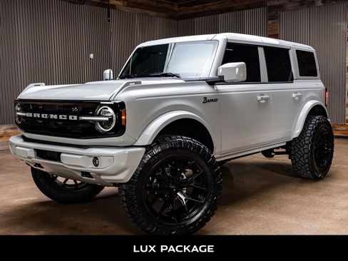 Used 2026 Ford Bronco Outer Banks AWD/4WD image 5