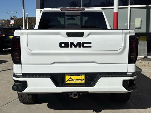 Used 2021 GMC Sierra 1500 Elevation w/ Preferred Package image 7