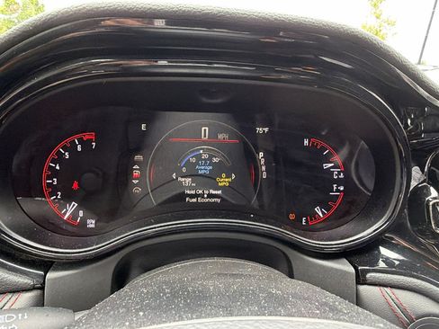 Used 2025 Dodge Durango GT AWD/4WD image 31
