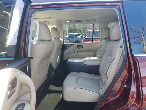 Used 2024 Nissan Armada Platinum w/ Captain's Chairs Package image 9