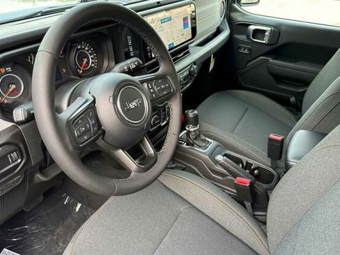 New 2026 Jeep Gladiator Sport image 10