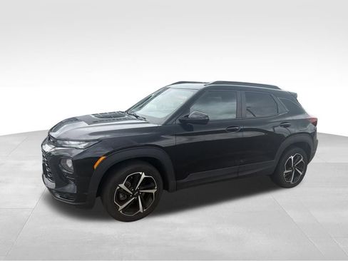 Used 2022 Chevrolet TrailBlazer RS FWD image 3