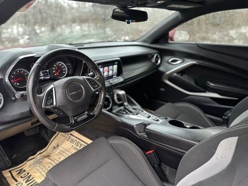 Used 2017 Chevrolet Camaro LT w/ Technology Package image 12