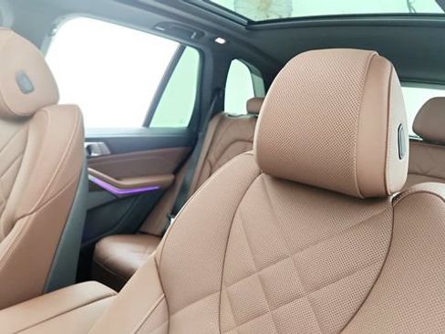 Used 2024 BMW X5 sDrive40i w/ Premium Package RWD image 49