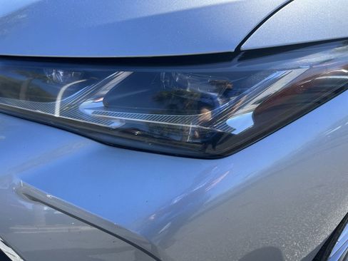 Used 2021 Toyota Avalon Limited w/ Advanced Safety Package image 6