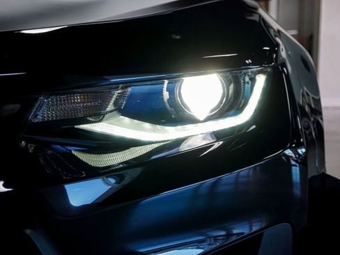 Used 2023 Chevrolet Camaro ZL1 image 89