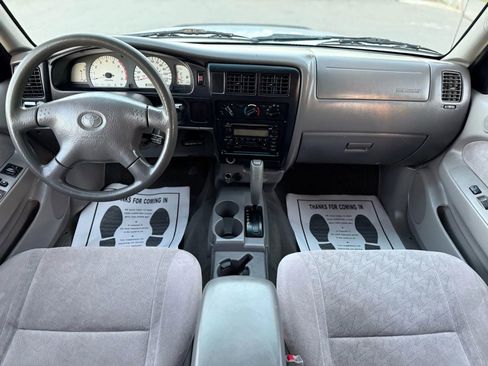 Used 2003 Toyota Tacoma PreRunner image 18
