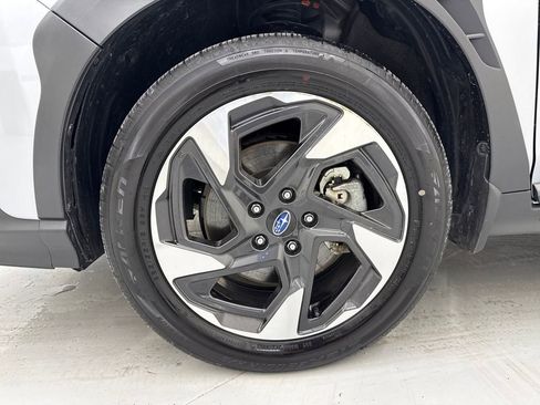 Certified 2025 Subaru Crosstrek 2.5i Limited image 9