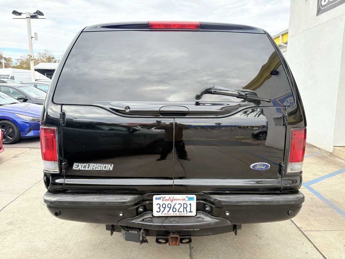 Used 2003 Ford Excursion Limited AWD/4WD image 4