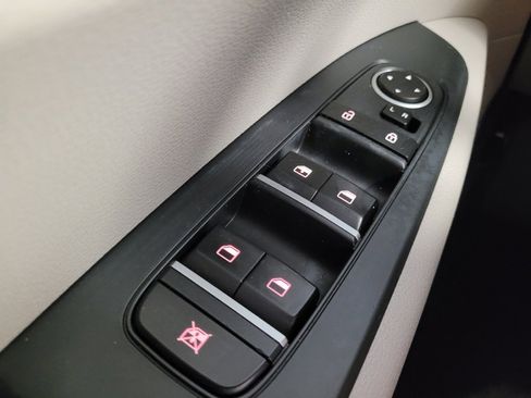 Used 2019 Kia Forte LXS FWD image 27