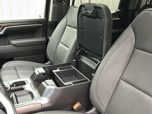 Used 2023 GMC Sierra 1500 SLT image 29