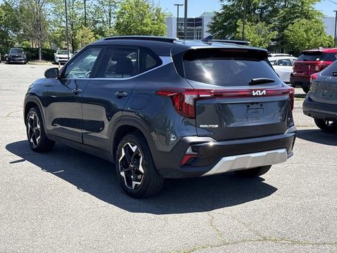 Used 2025 Kia Seltos EX w/ EX Sunroof Package AWD/4WD image 4