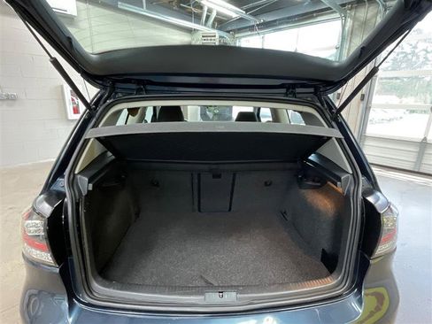 Used 2012 Volkswagen Golf 2-Door image 13