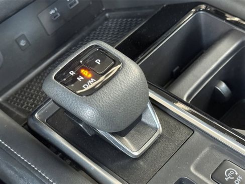 Certified 2024 Nissan Pathfinder SL image 24