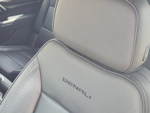 Used 2021 GMC Yukon Denali AWD/4WD image 15
