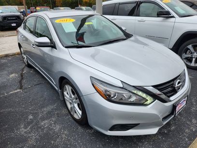 Used 2017 Nissan Altima 3.5 SL w/ 3.5SL Technology Package