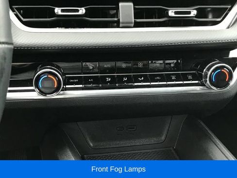 Used 2025 Chevrolet Equinox LT w/ Convenience Package II FWD image 8
