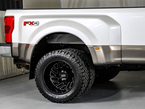 Used 2018 Ford F350 King Ranch w/ King Ranch Ultimate Package AWD/4WD image 6