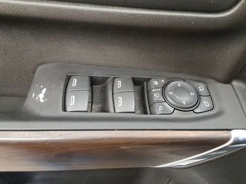 Used 2022 GMC Sierra 2500 SLT w/ SLT Premium Package image 18