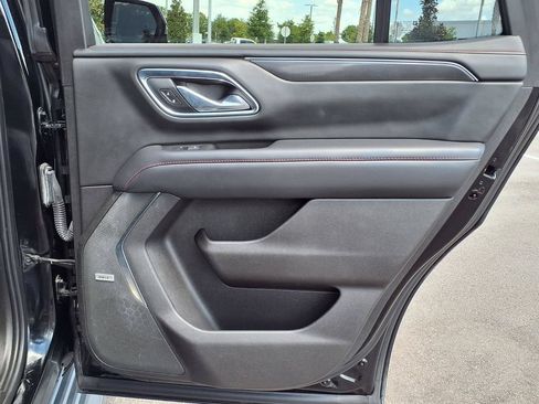 Used 2021 Chevrolet Tahoe RST w/ Luxury Package RWD image 15