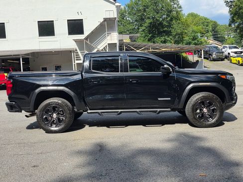 Used 2024 GMC Canyon Elevation w/ Trailering Package AWD/4WD image 8
