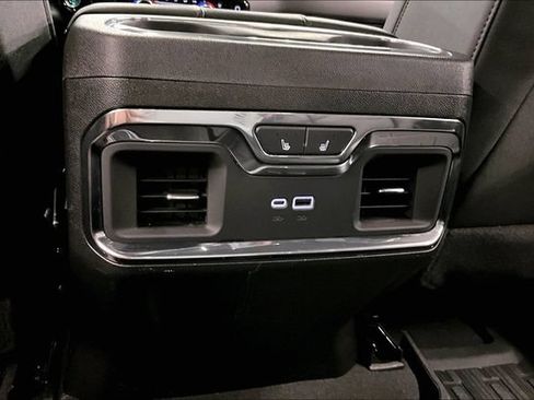 Used 2024 GMC Sierra 1500 SLT w/ SLT Convenience Package AWD/4WD image 34