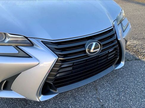 Used 2016 Lexus GS 200t image 29