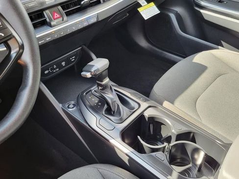 Used 2025 Kia K4 FWD image 10