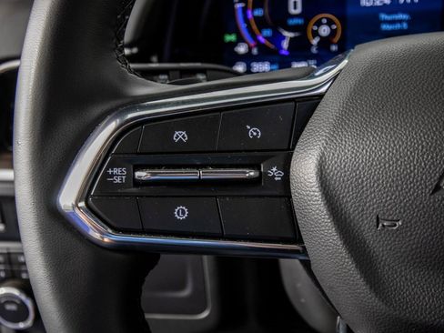 Used 2025 Chevrolet Tahoe LT image 22