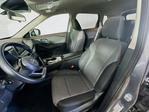 Used 2023 Nissan Rogue SV image 13