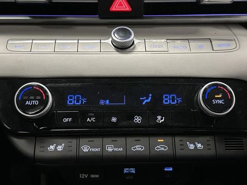 Used 2024 Hyundai Elantra Limited image 20