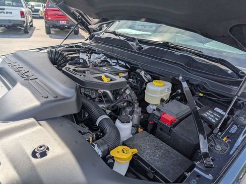 New 2026 RAM 3500 Limited AWD/4WD image 35