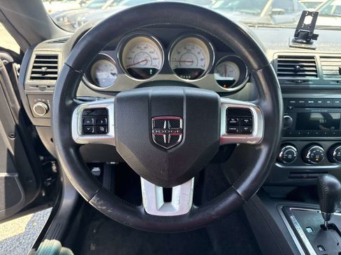 Used 2013 Dodge Challenger SXT RWD image 23