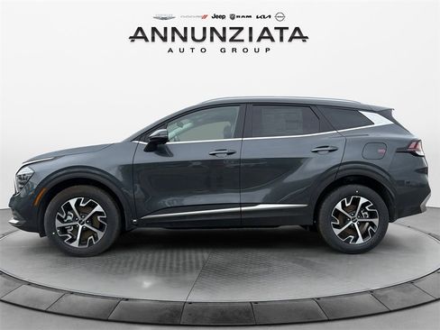 New 2025 Kia Sportage EX image 2