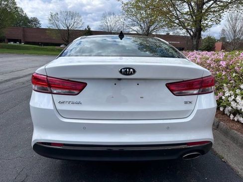 Used 2016 Kia Optima EX w/ Option Group 040 image 4