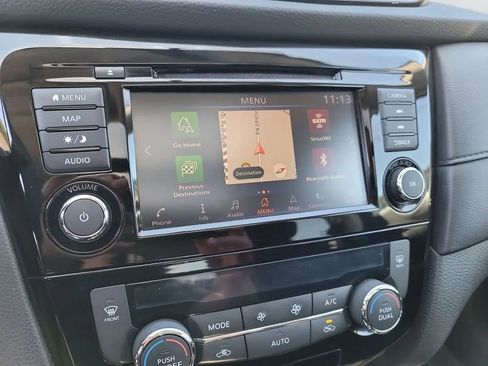 Used 2018 Nissan Rogue SV w/ Sun & Sound Touring Package AWD/4WD image 22
