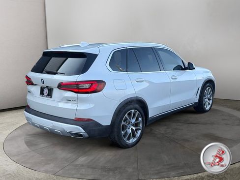 Used 2021 BMW X5 xDrive40i w/ Premium Package image 7