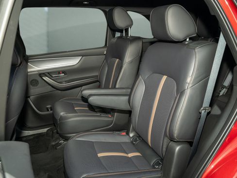 Used 2025 MAZDA CX-90 3.3 Turbo S w/ Premium Package image 7