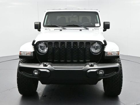Used 2022 Jeep Gladiator Sport AWD/4WD image 2