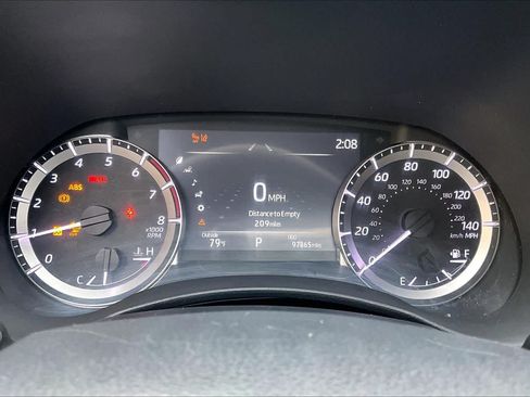 Used 2023 Toyota Highlander LE AWD/4WD image 26