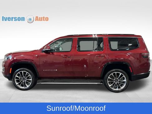 Used 2022 Jeep Wagoneer Series III w/ Premium Group I AWD/4WD image 6