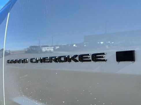 New 2026 Jeep Grand Cherokee 4WD image 20