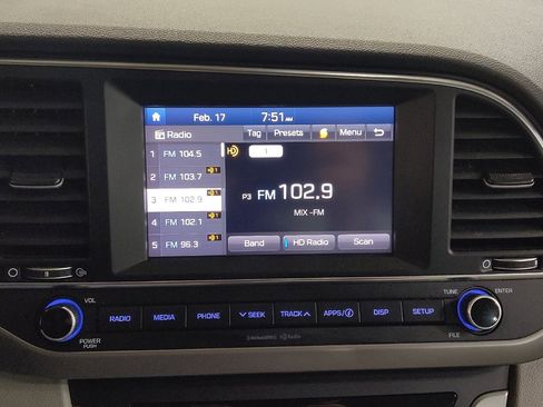 Used 2018 Hyundai Elantra SEL image 25