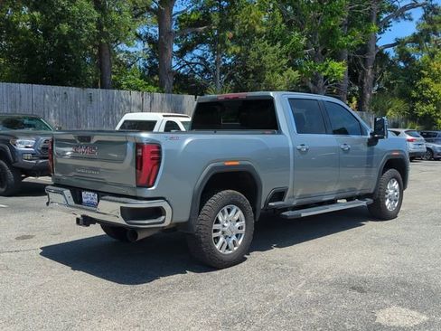 Used 2024 GMC Sierra 3500 SLT w/ SLT Premium Package AWD/4WD image 3