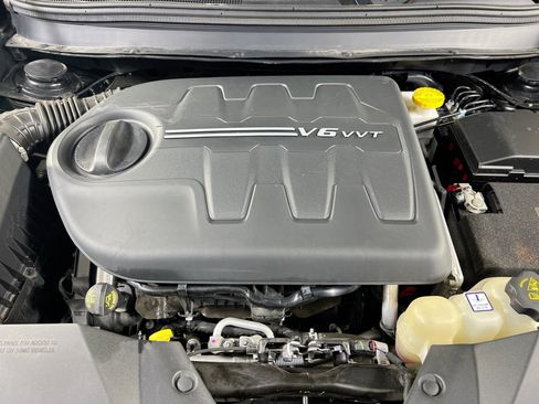 Used 2022 Jeep Cherokee Limited w/ Mopar Interior Package image 29