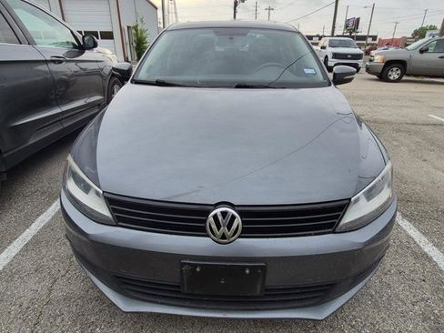 Used 2012 Volkswagen Jetta TDI FWD image 2