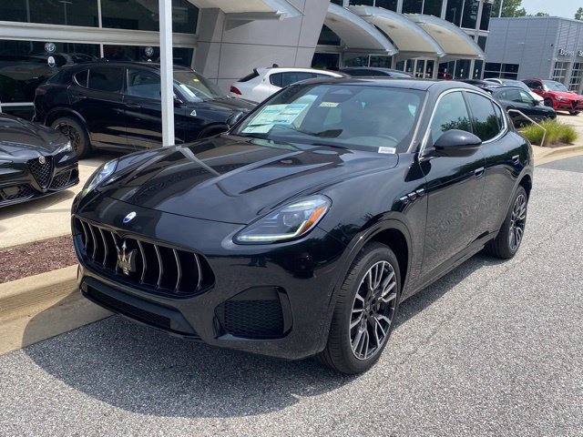 Used 2025 Maserati Grecale GT AWD/4WD image 2