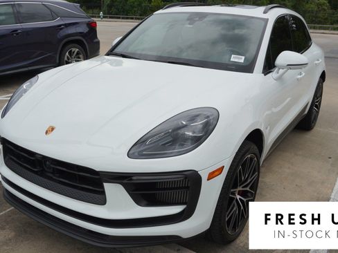Used 2022 Porsche Macan S AWD/4WD image 1