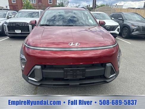 Used 2024 Hyundai Kona SEL AWD/4WD image 9