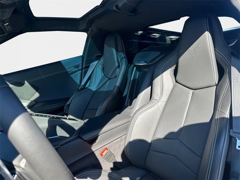 Used 2025 Chevrolet Corvette Stingray Coupe image 9